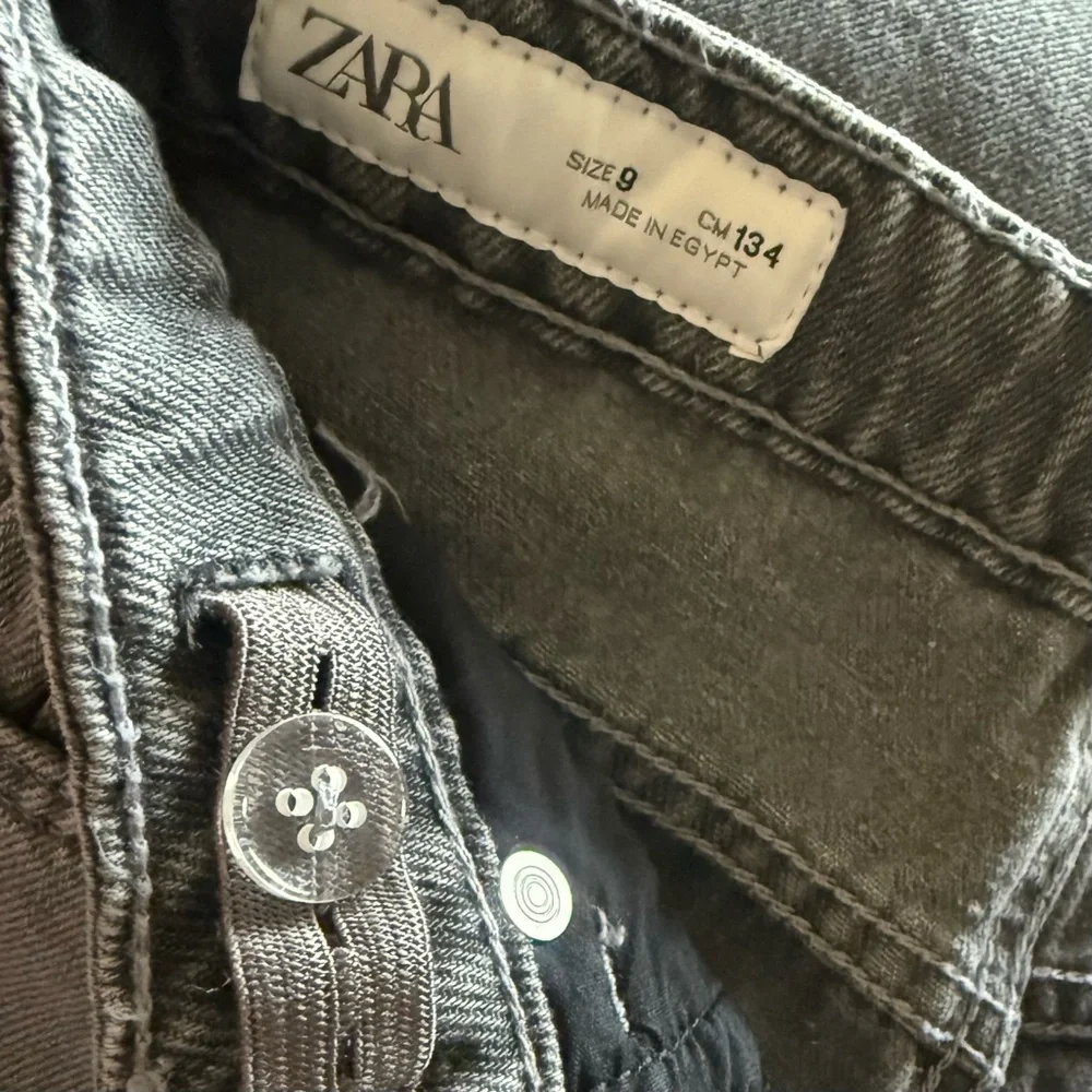 🌫️🖤 Zara Kids Gray Wide-Leg Jeans | Adjustable Waist | Size 9 | Like New